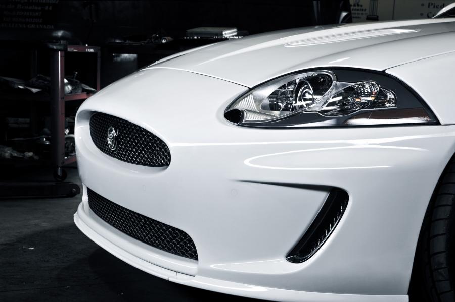  Jaguar XKR Black Pack 2010 года  (фото 5 из 23)